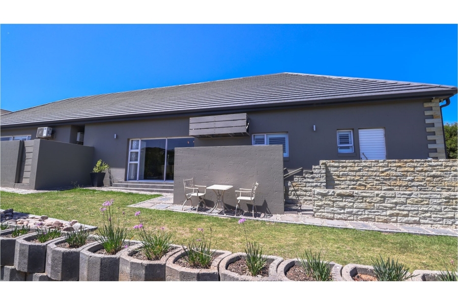 5 Bedroom Property for Sale in Num Num Cape Estate Western Cape